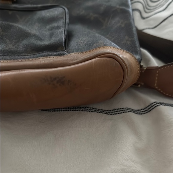 Louis Vuitton Brown Monogram Backpack with Brass Hardware - Picture 4 of 9